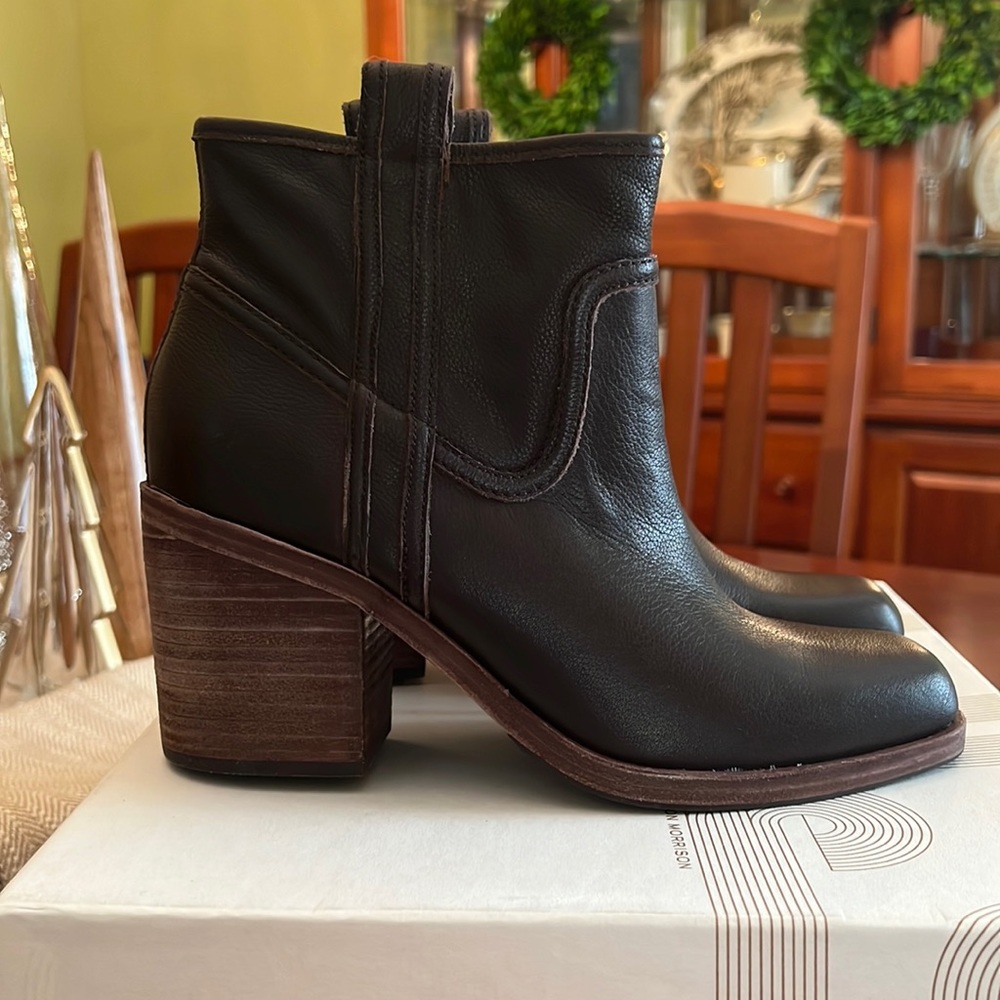 Belle by Sigerson Morrison